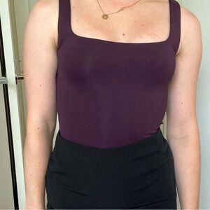 Aritzia Babaton Contour square neck bodysuit in plum